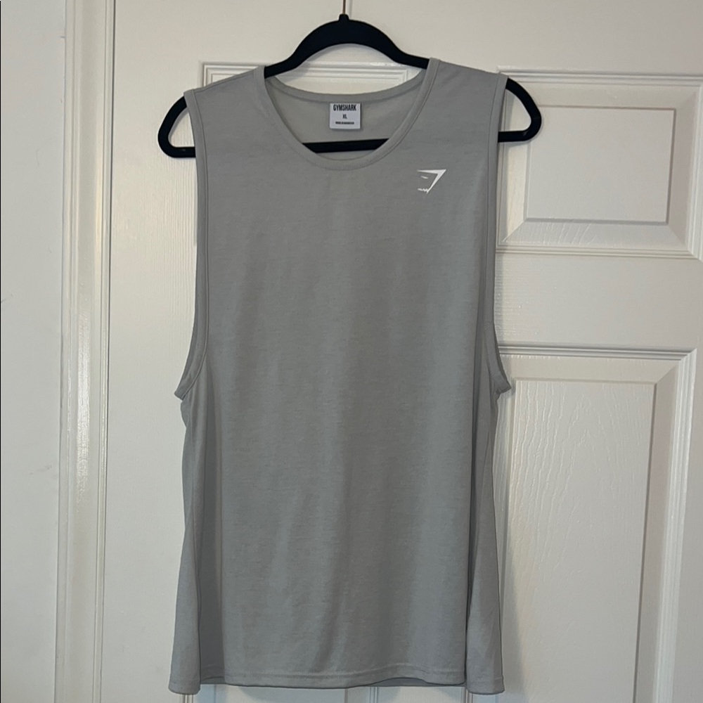 Women’s Gymshark Light Gray Sleeveless Top